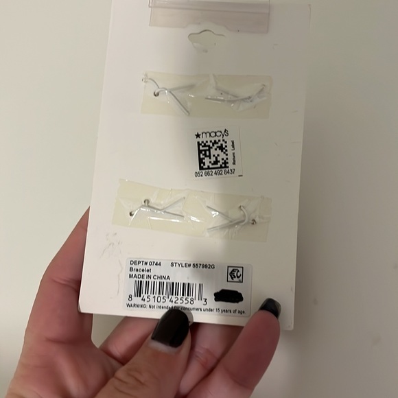 LOVE Gold Bracelet - Picture 3 of 4